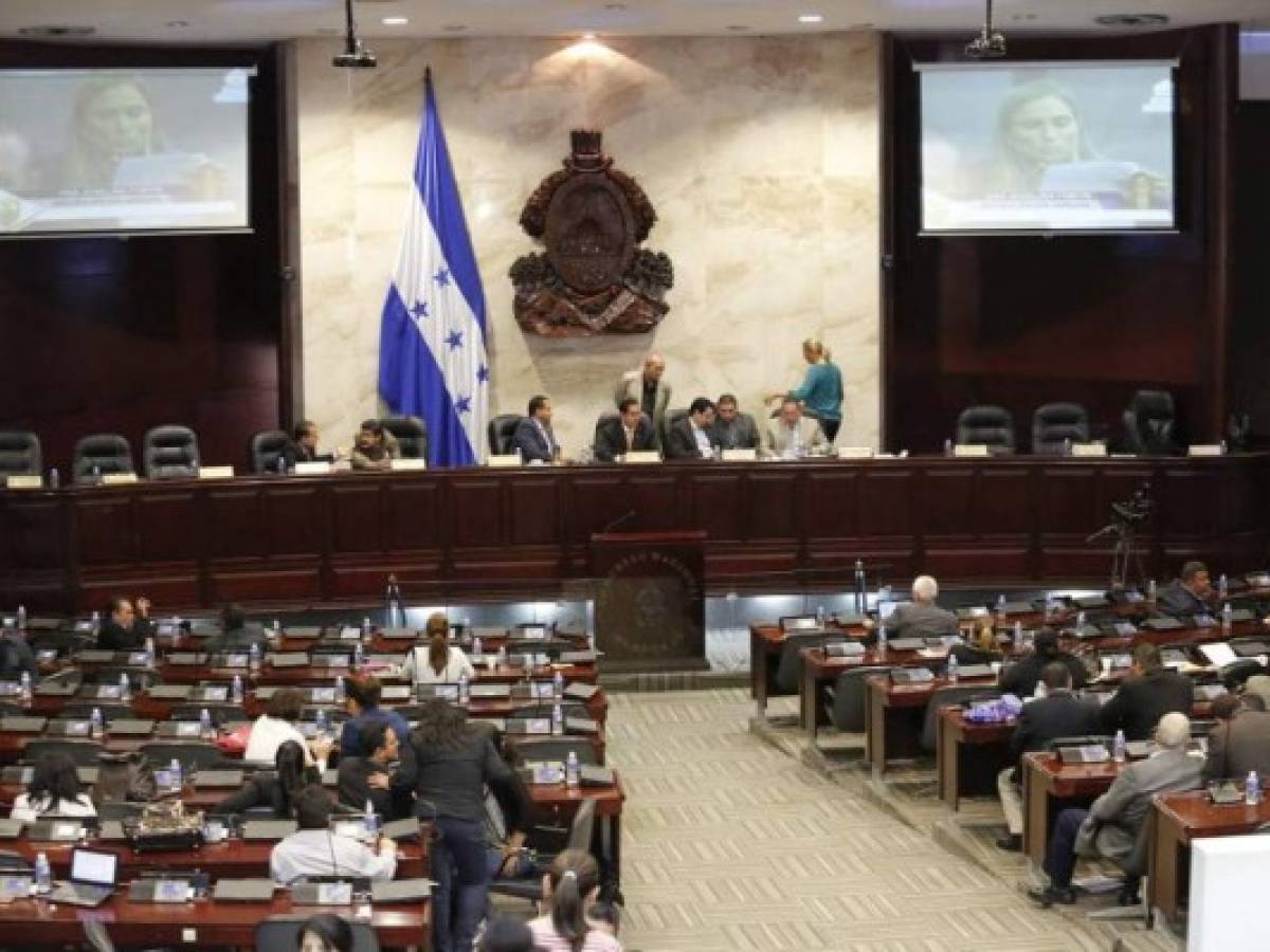Congreso de Honduras rechaza plebiscito sobre reelección presidencial
