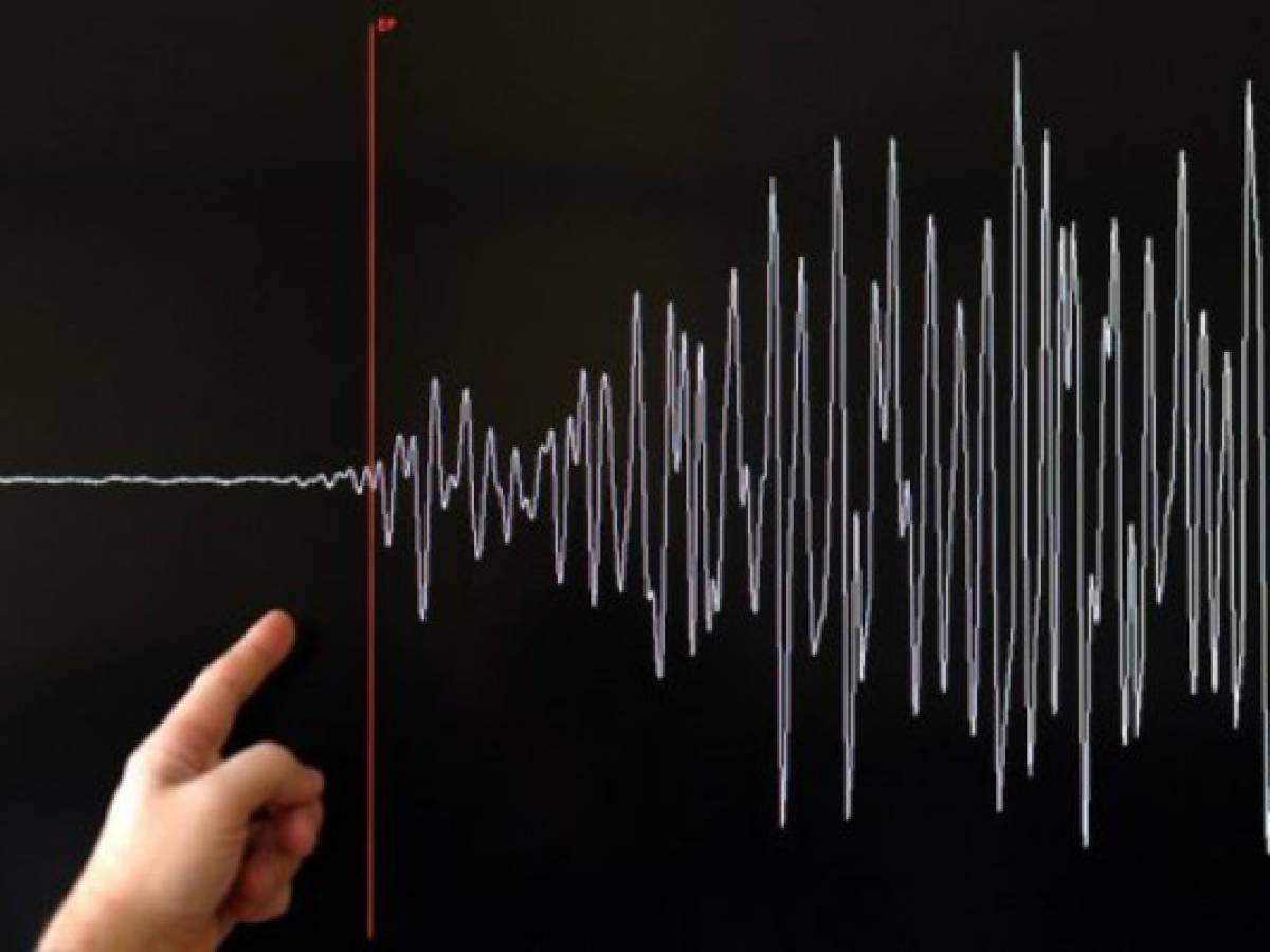 Costa Rica: terremoto provocó dos muertes, pánico y daños