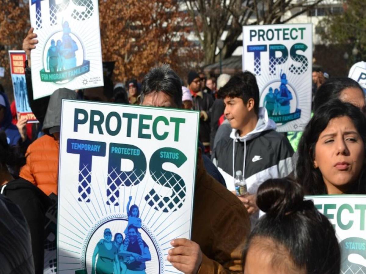 Salvadoreños y hondureños urgen acuerdo para extensión de TPS