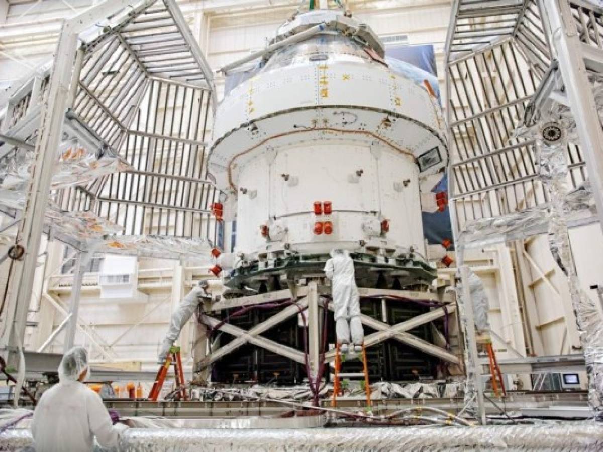 Éxito de pruebas en la nave del programa de regreso a la Luna de la NASA