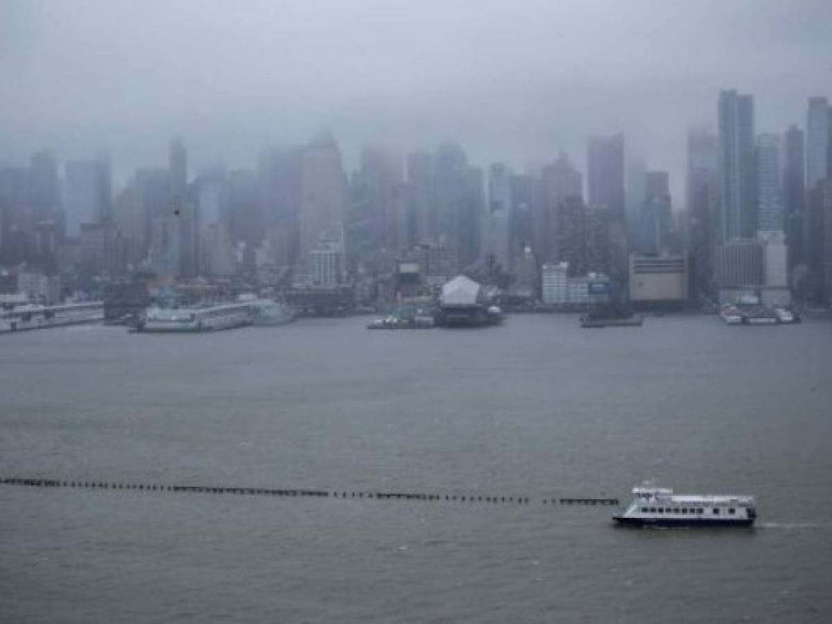 Nueva tormenta provoca anulación de cientos de vuelos en Nueva York