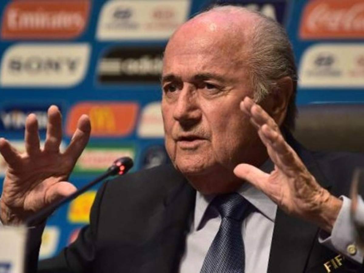 FIFA se reúne en Brasil entre tensión y amenazas de huelga