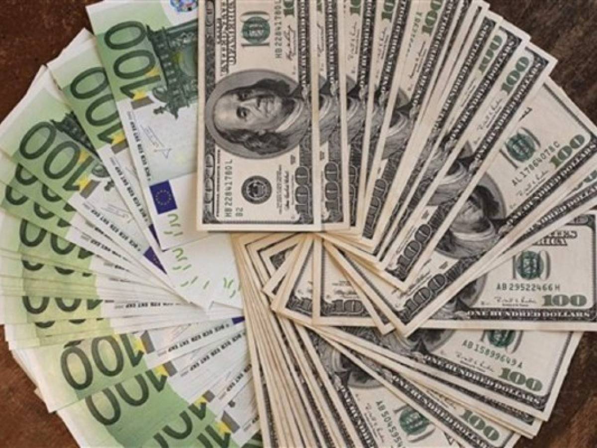 ¿En qué niveles se frenará la caída del euro frente al dólar?
