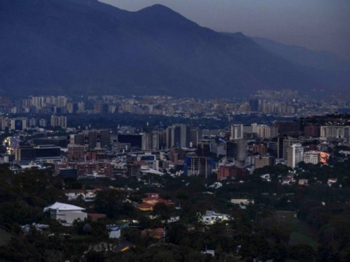 Venezuela: Se agrava situación en tercer día de masivo apagón