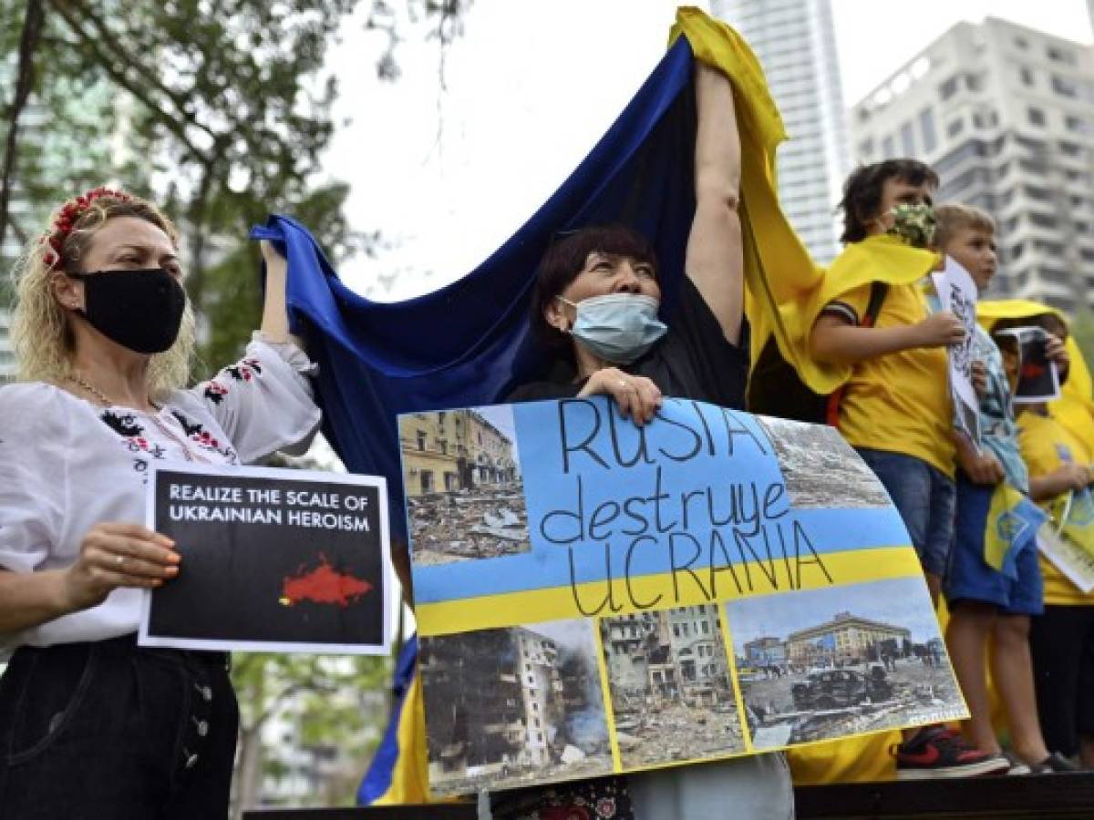 Ucranianos piden cerrar acceso de buques rusos por el Canal de Panamá