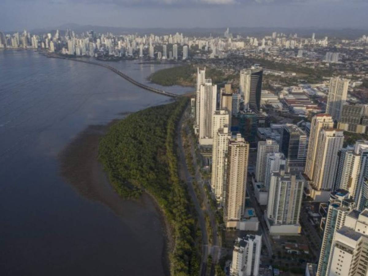 Panamá prepara nueva medición para fijar reapertura de empresas