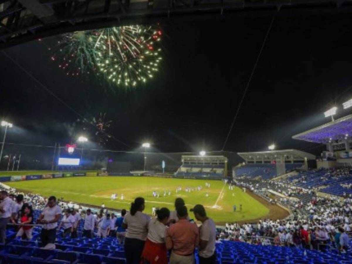 Nicaragua inauguró nuevo estadio de béisbol