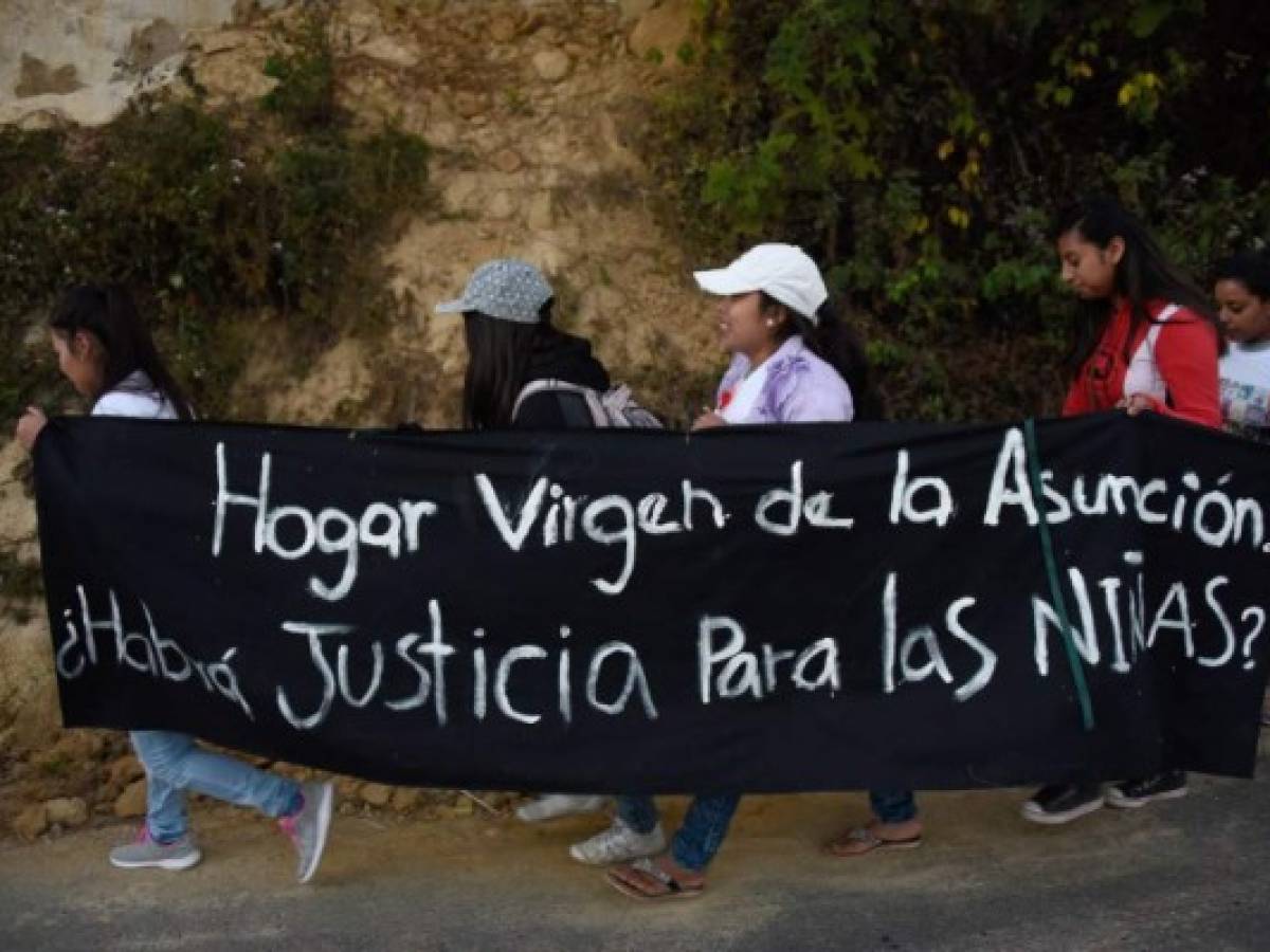 Guatemala: Niñas marchan para recordar a víctimas del 'Hogar Seguro'