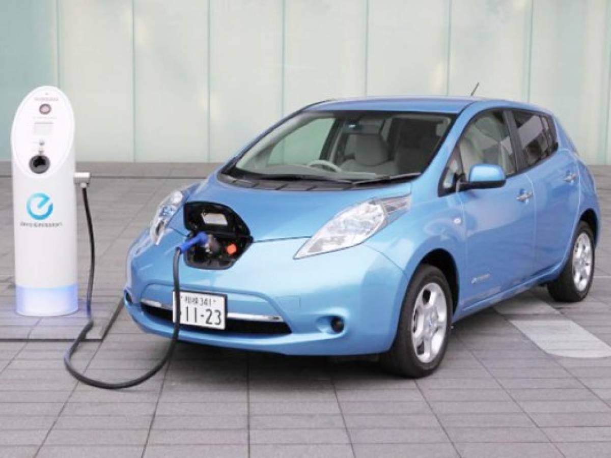 Japón quiere prohibir venta de coches de gasolina o diésel en los años 2030