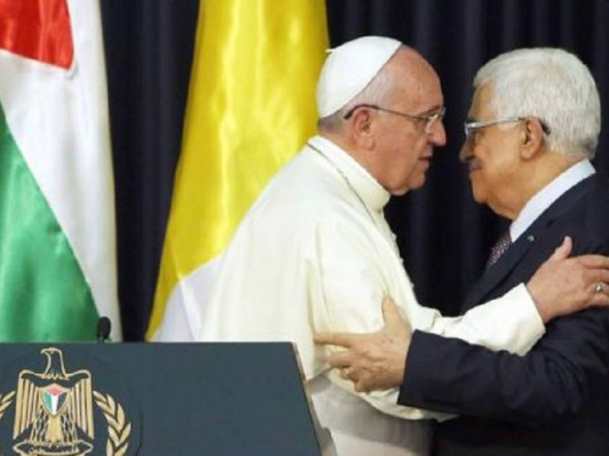 Vaticano firma acuerdo con Estado de Palestina, Israel 'lo lamenta'