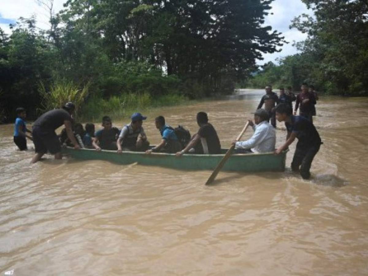 Guatemala busca a desaparecidos tras deslave por ciclón Eta