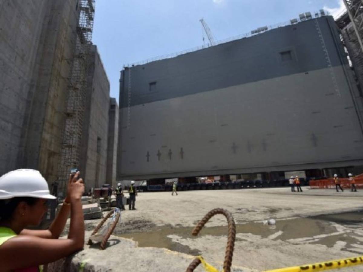 Canal de Panamá comenzará a operar el 1 de abril de 2016