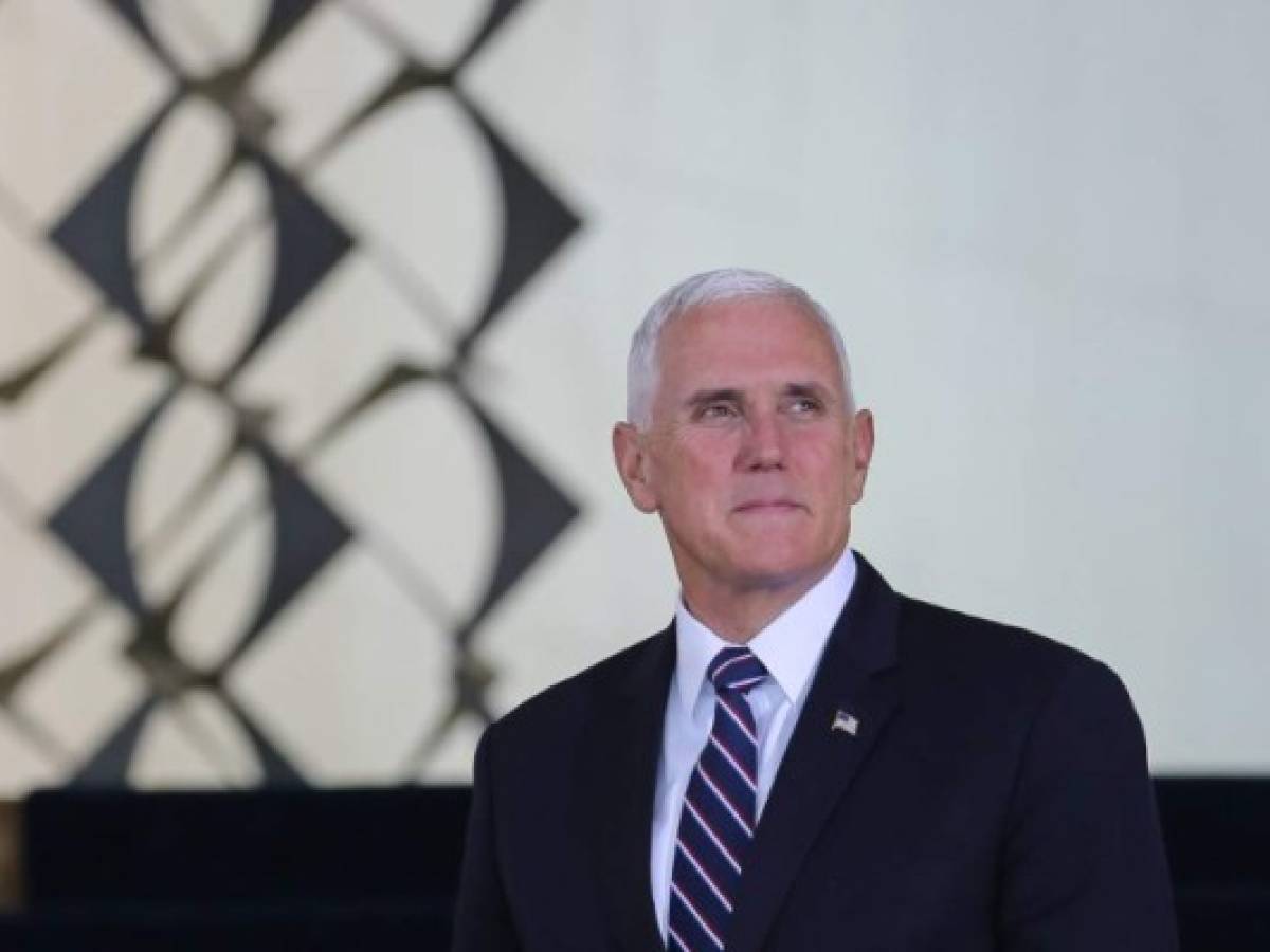 Mike Pence abordará migración con presidentes centroamericanos en Guatemala