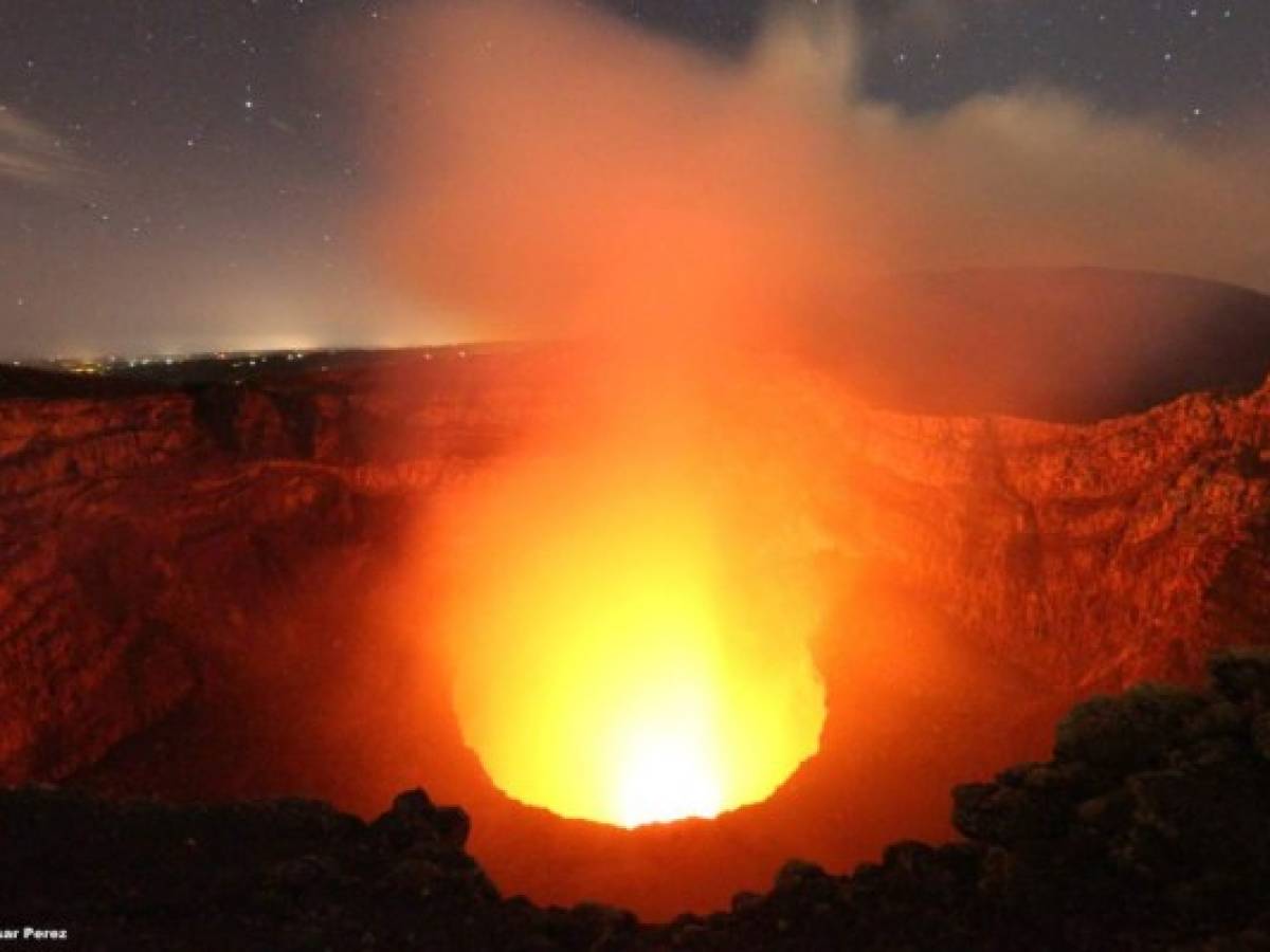 Nicaragua: National Geographic filmará el lago de lava del volcán Masaya