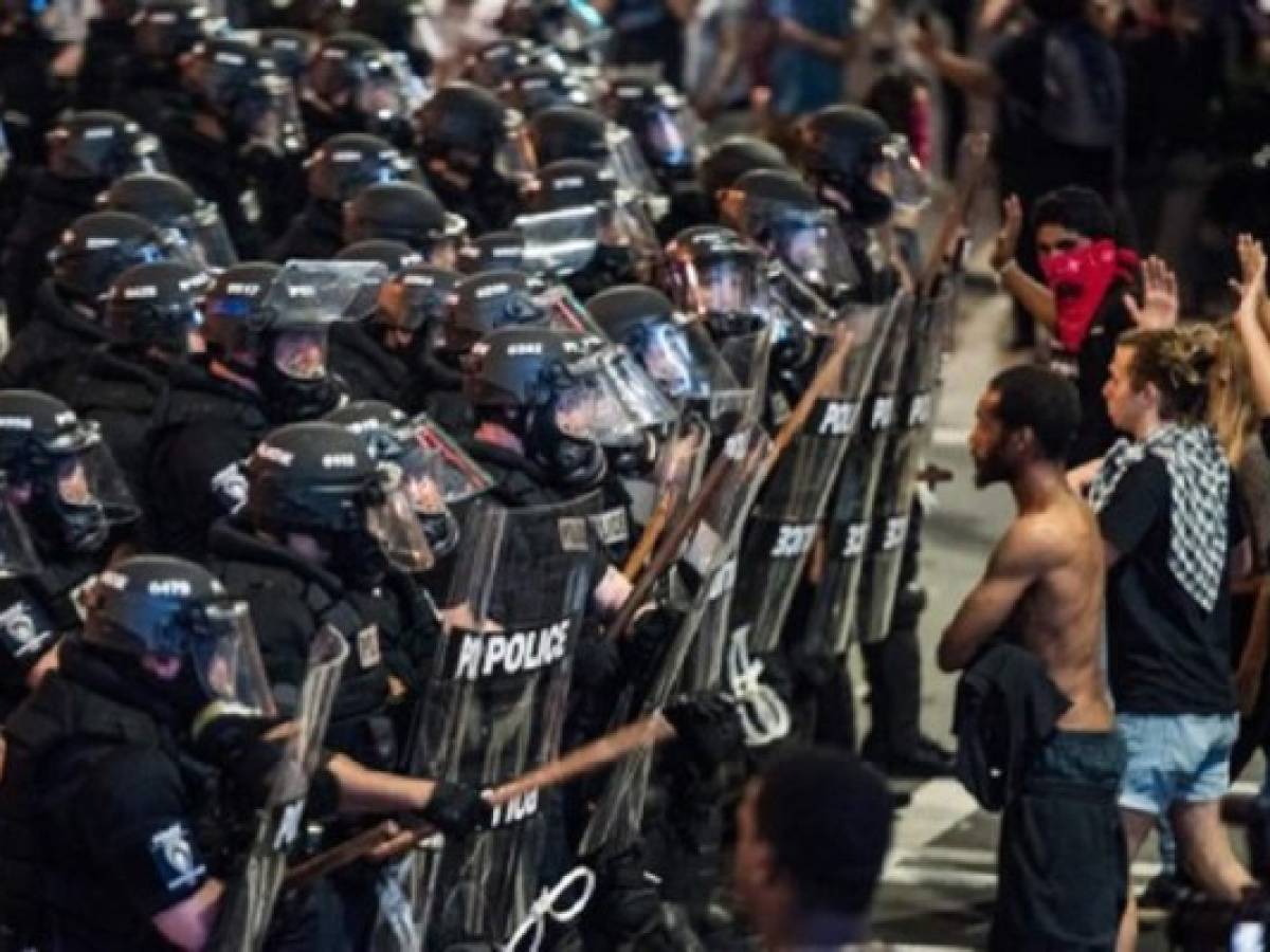 Charlotte (EE.UU.), en estado de emergencia tras violentas protestas por racismo policial