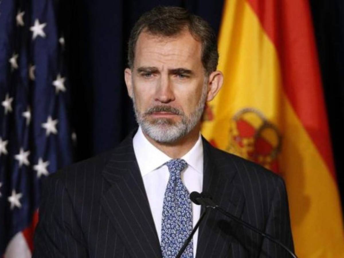 El rey Felipe de España da positivo a COVID-19 y estará aislado una semana  