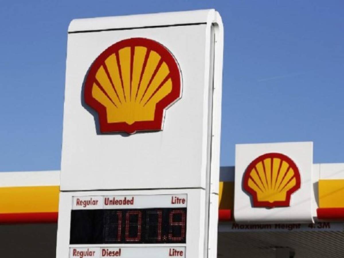 Los gigantes del petróleo se hunden en la crisis