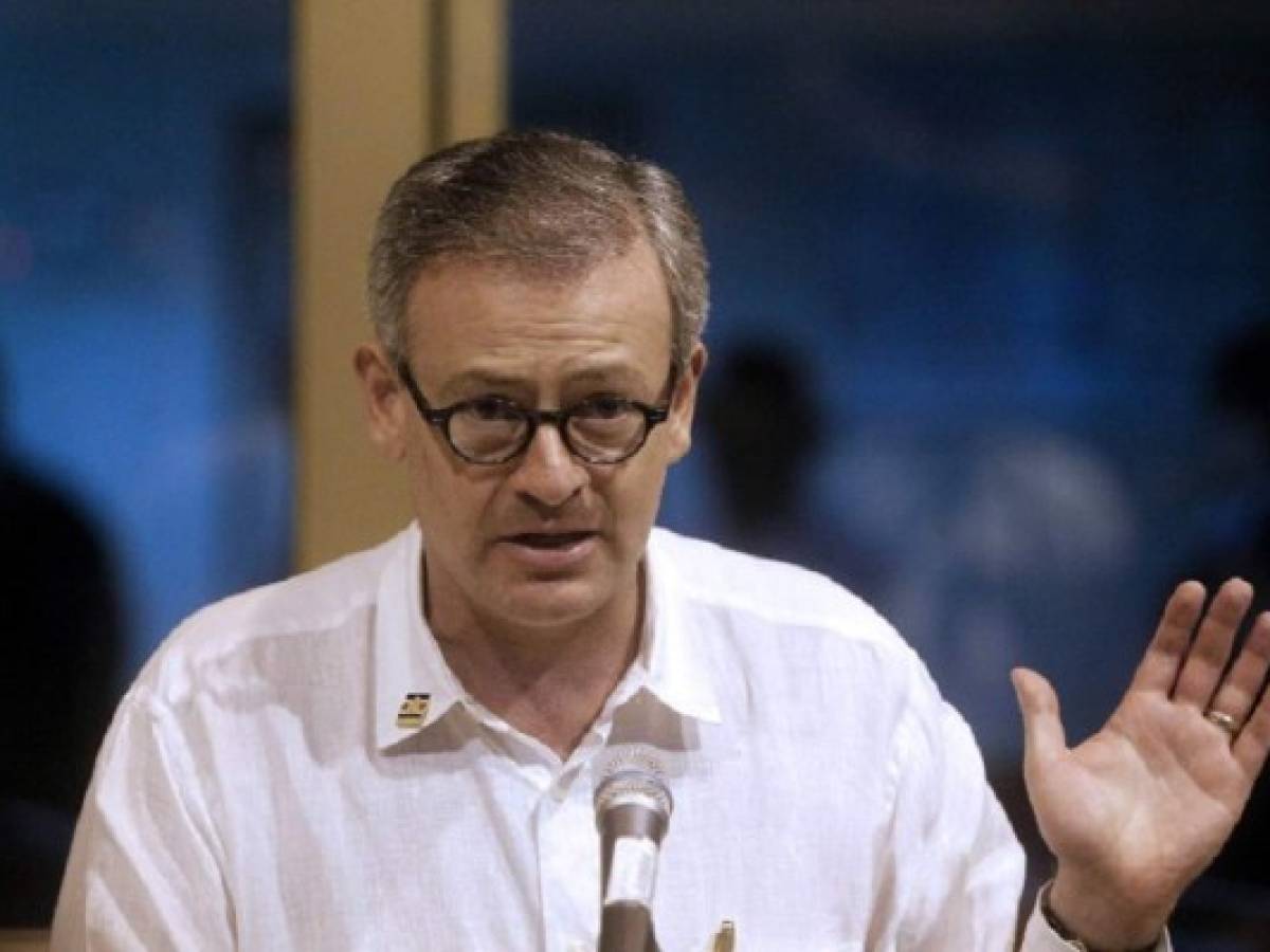 Costa Rica pide a Colombia, Ecuador y Panamá más controles por migrantes cubanos