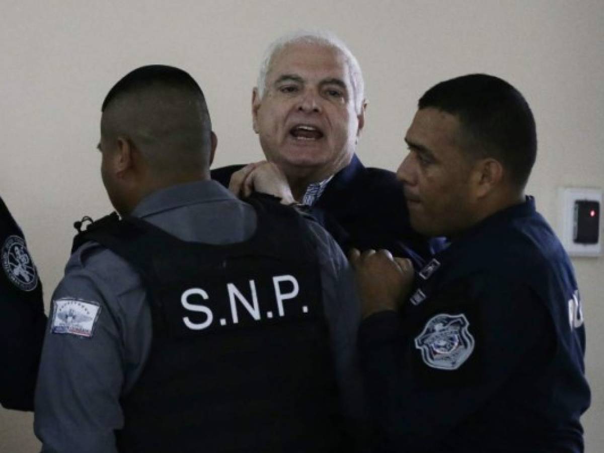 Panamá: Fiscal pide 21 años de cárcel para expresidente Martinelli