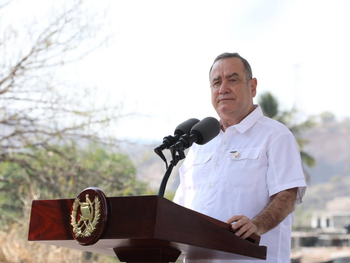 Presidente de Guatemala visitará Taiwán en busca de inversiones y apoyo