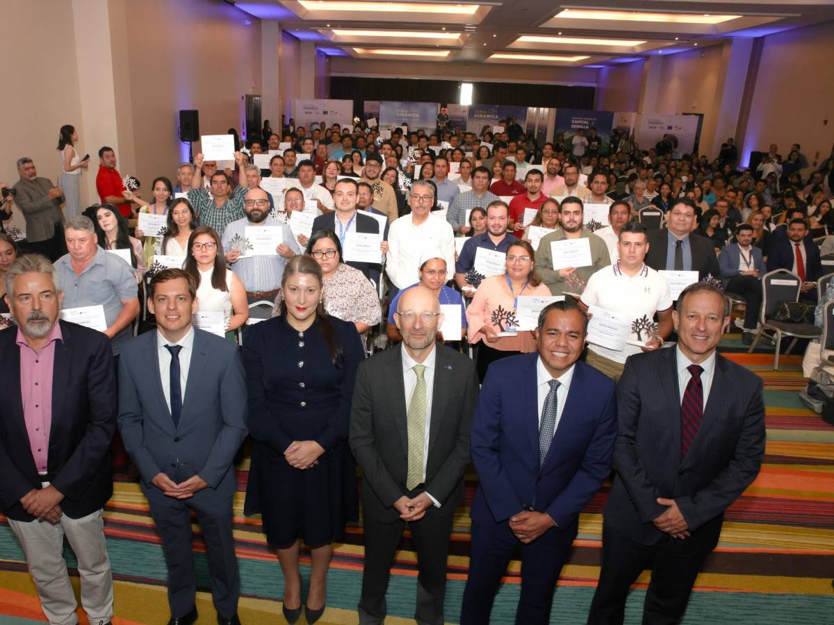 Más de 250 emprendedores y mipymes de El Salvador son ganadores de capital semilla
