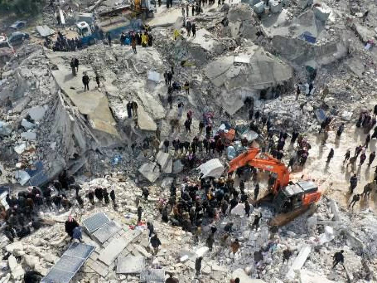 Estiman en US$20.000 millones las pérdidas por los terremotos de Turquía y Siria