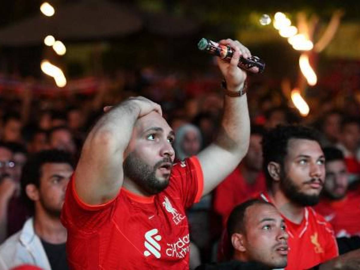 Caos en los accesos al Stade de France e ‘intrusos’ dispuestos a todo