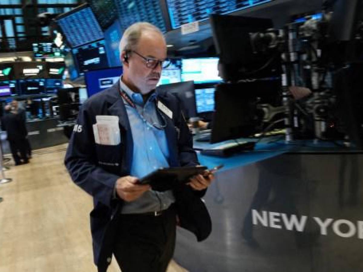 Wall Street con jornada al alza alentada por determinación de la Fed contra la inflación