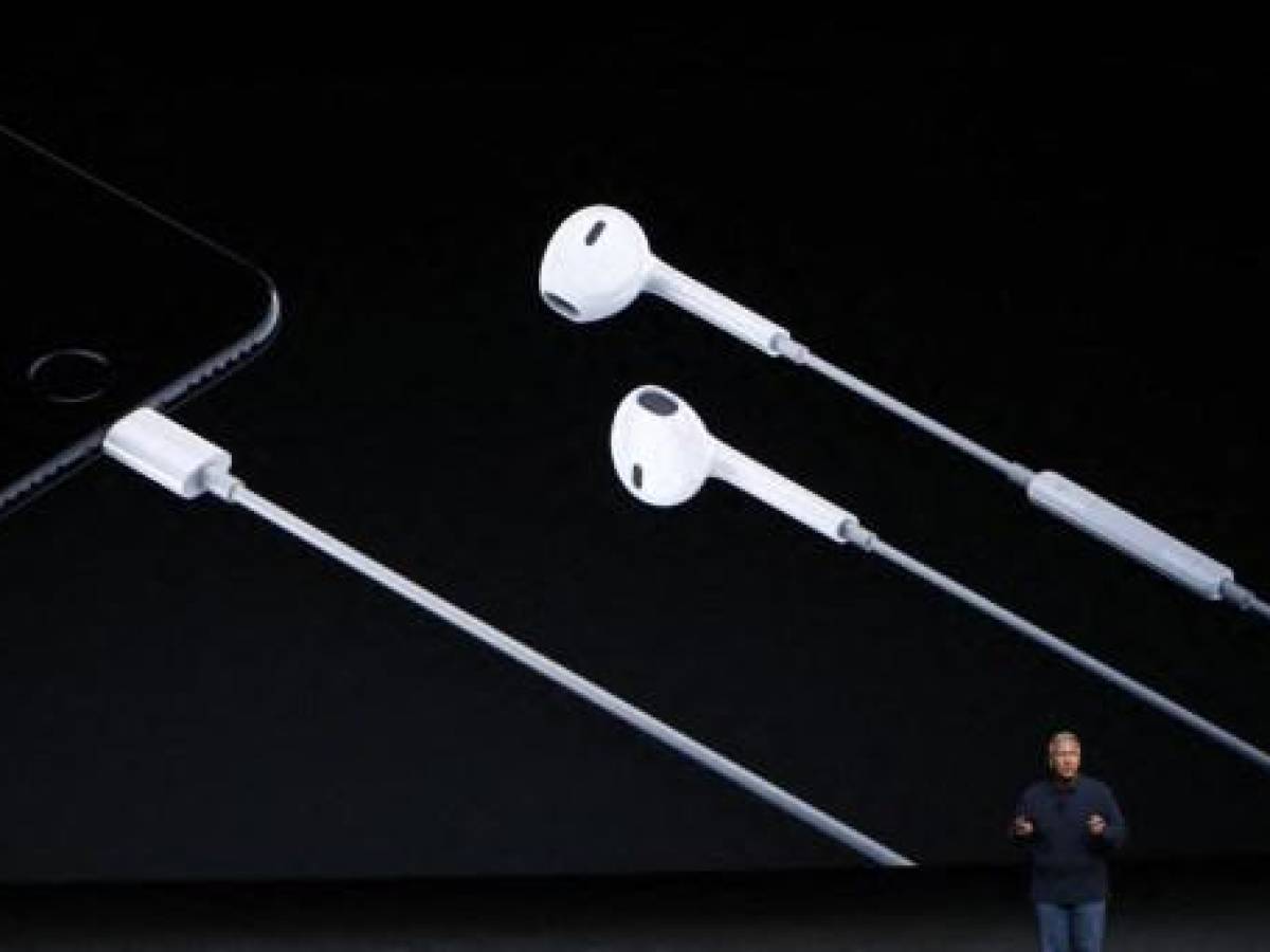 Apple cede y adoptará conector USB tipo C en sus dispositivos