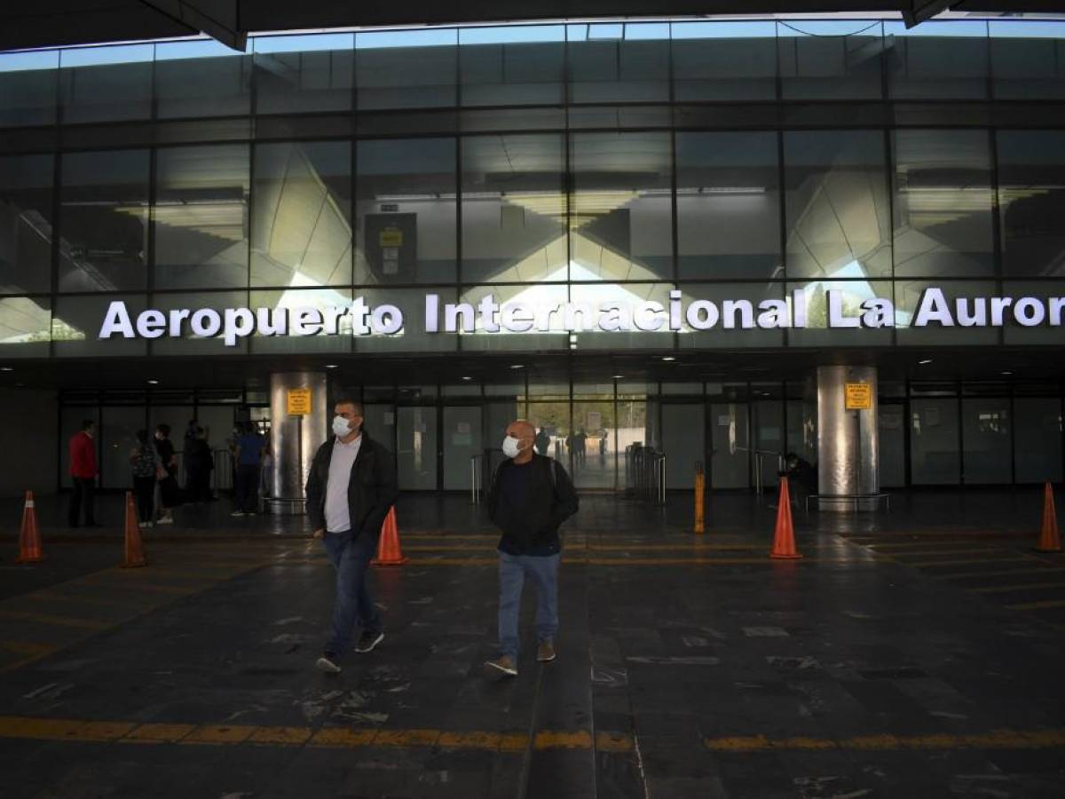 Guatemala: Públicos y privados entablan diálogo por problemas en el aeropuerto de La Aurora