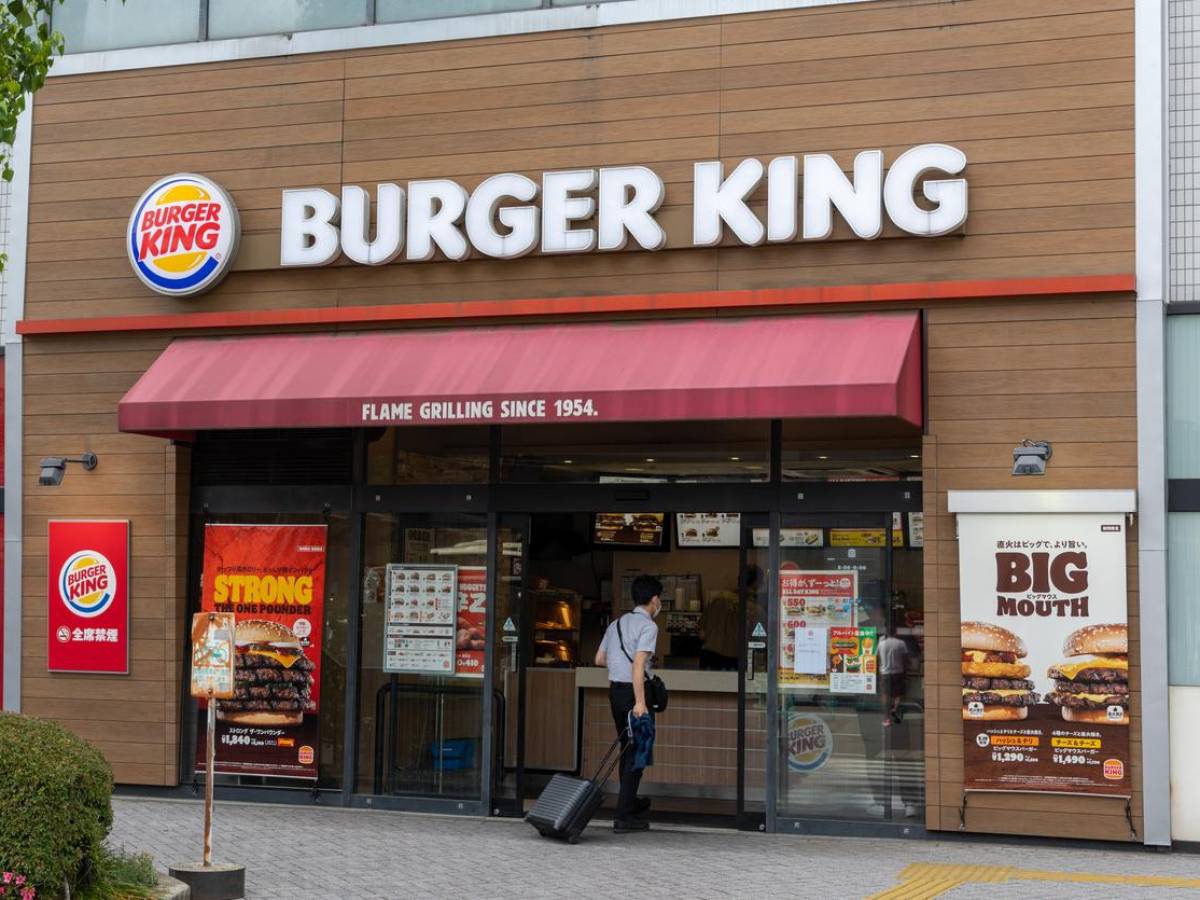 Burger King enfrenta demanda alegando que sus Whoppers son demasiado pequeños