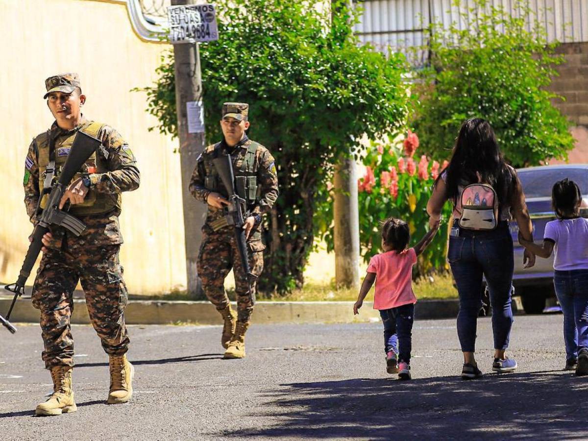 Defensa asegura falta capturar a unos 30.000 pandilleros en El Salvador