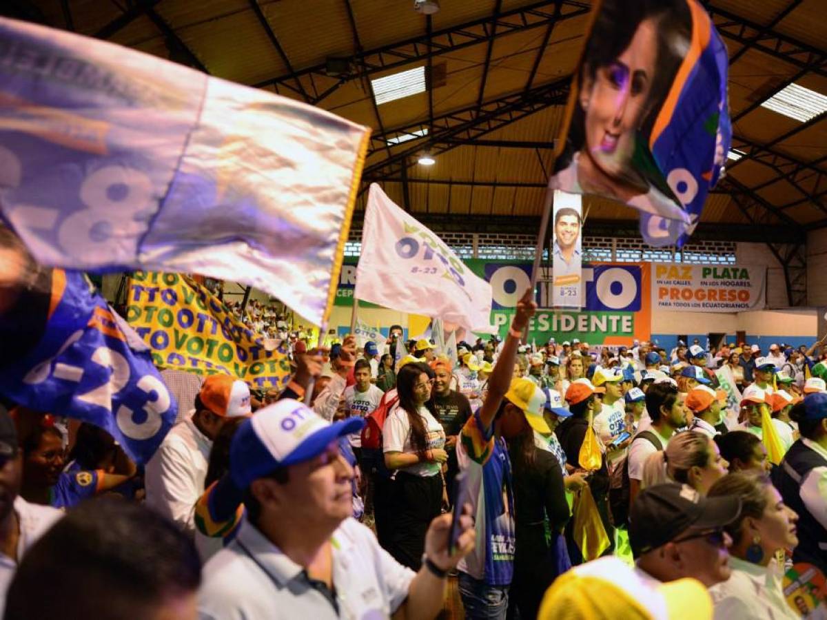 Un abanico de presidenciables en un Ecuador golpeado por el asesinato de un candidato
