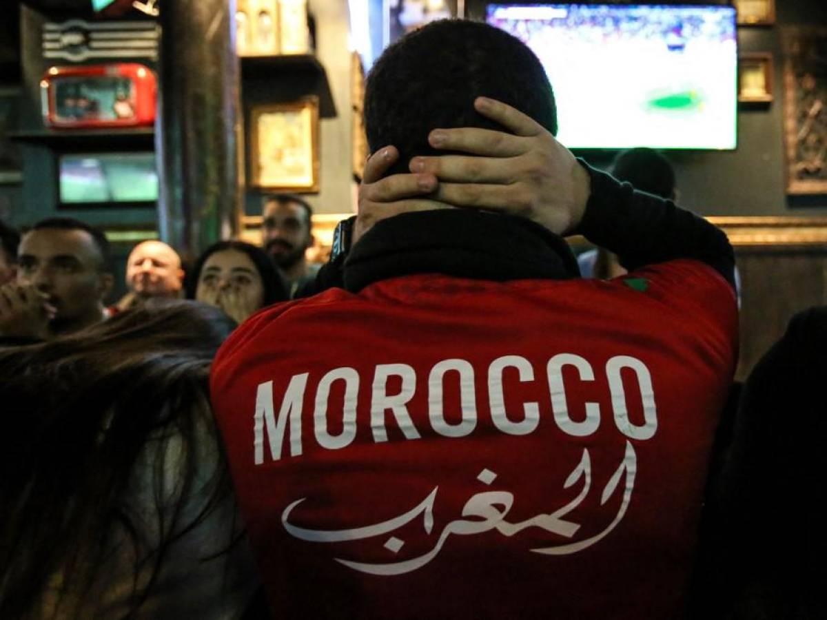 Aficionados marroquíes llegaron a Qatar, pero los dejan sin las entradas prometidas