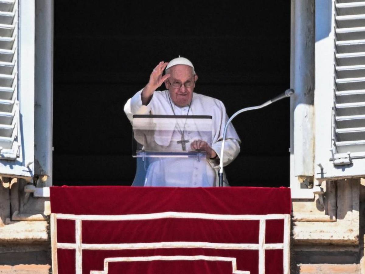 Papa Francisco celebra 10 años de pontificado con podcast donde fustiga a los estados totalitarios