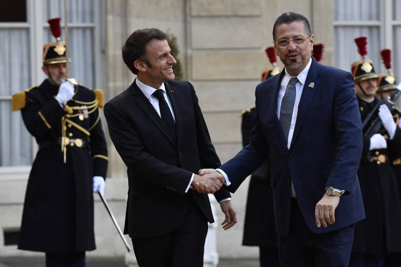 Presidentes de Costa Rica y Francia preparan en París cumbre sobre océanos