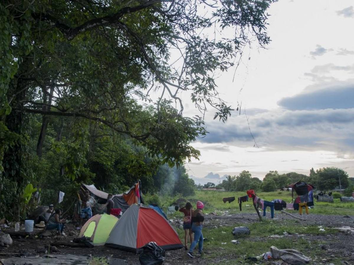Paso Canoas, un ‘infierno’ para migrantes varados en la frontera de Costa Rica y Panamá