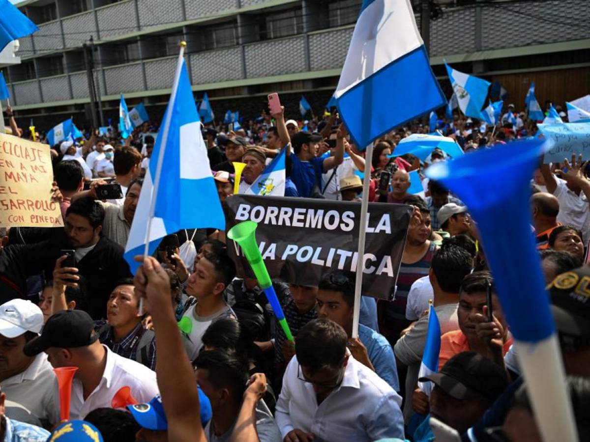 Guatemala a un mes de elecciones en clima de tensión tras exclusión de candidatos