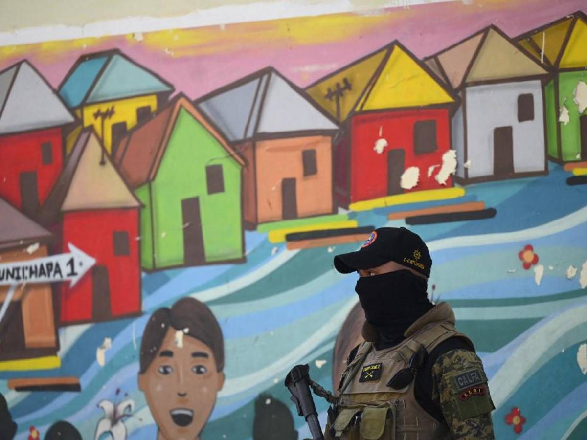 El Salvador prorroga régimen de excepción para enfrentar pandillas