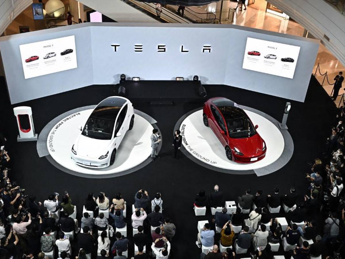 Elon Musk vende otros US$3.600 millones en acciones de Tesla