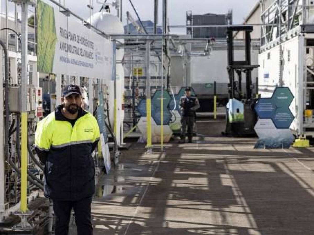 Chile inaugura su primera planta de producción de hidrógeno verde