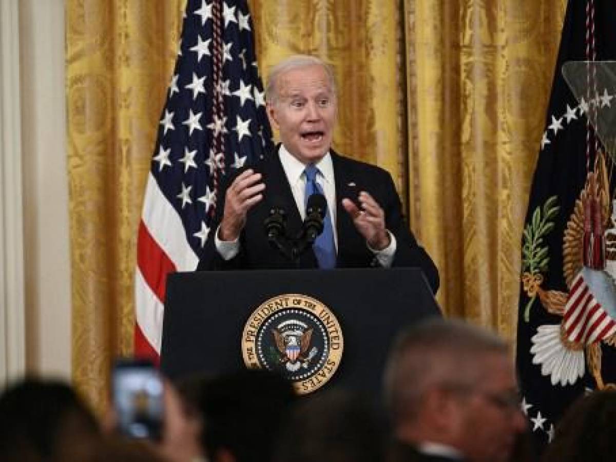 Biden acusa otra vez a republicanos de tomar como ‘rehén’ a la economía de EEUU
