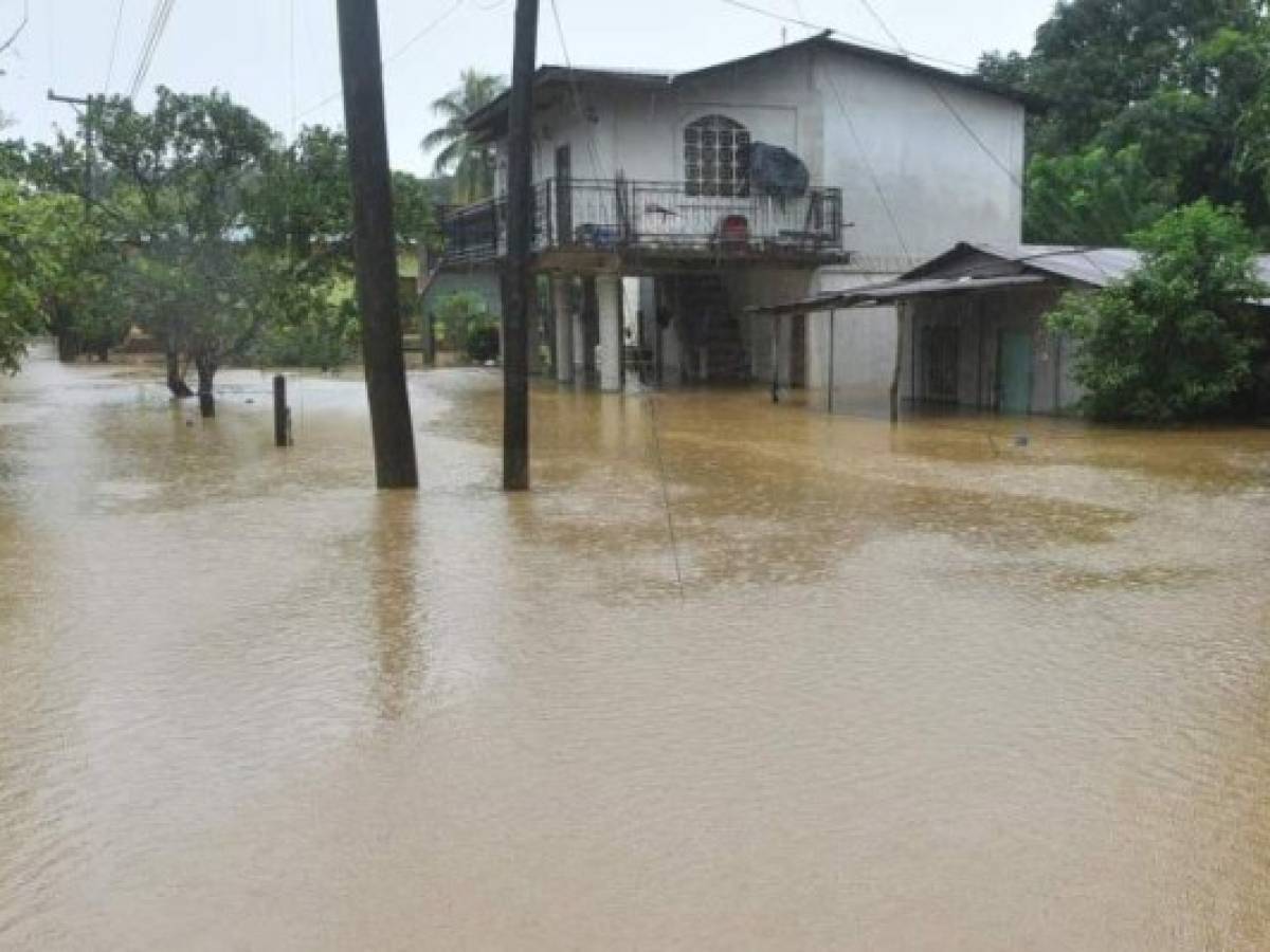 Temporal revive el fantasma del 'Mitch' en Honduras y Nicaragua