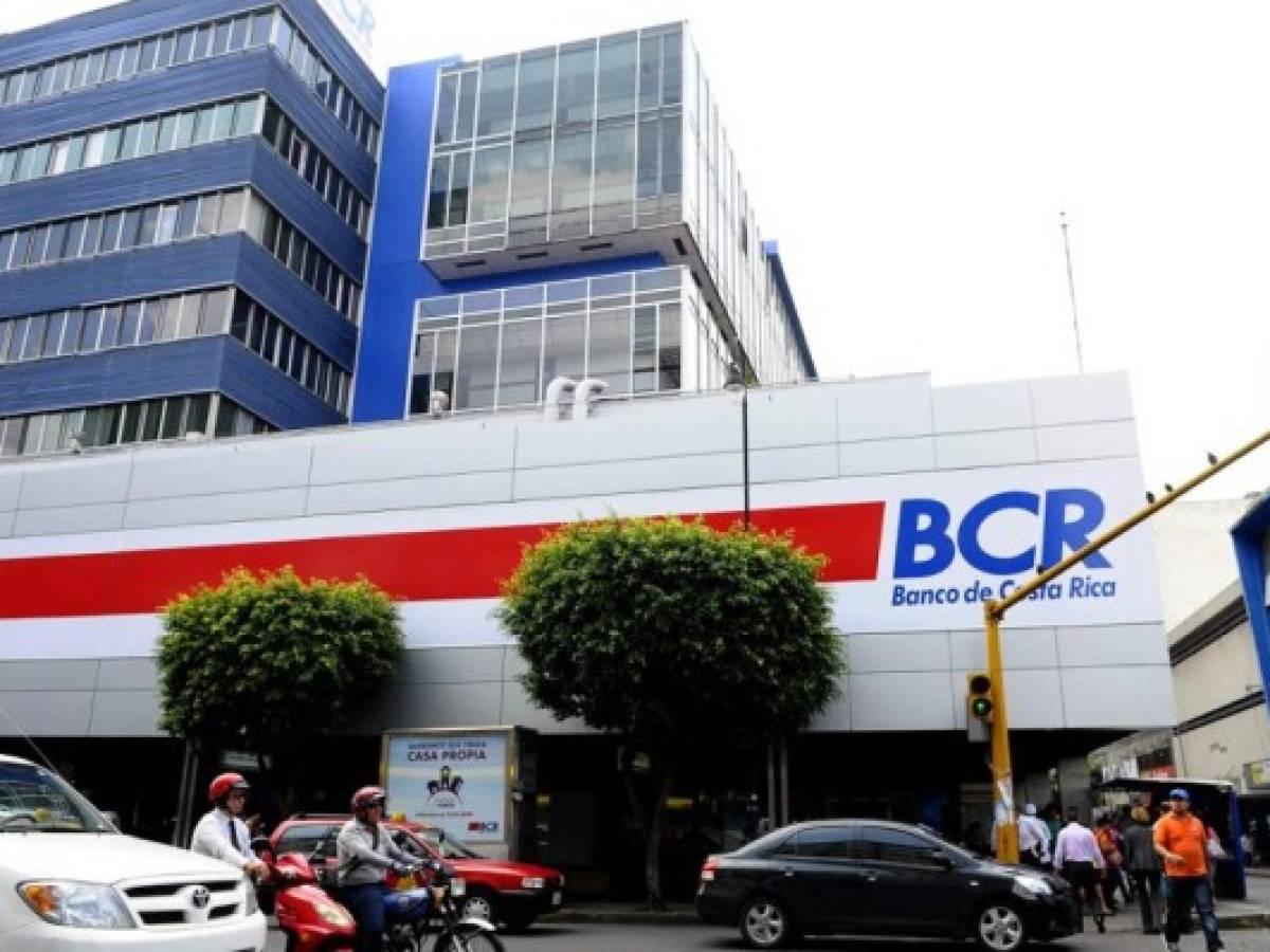 Banco de Costa Rica suspende por tres meses a su gerente general