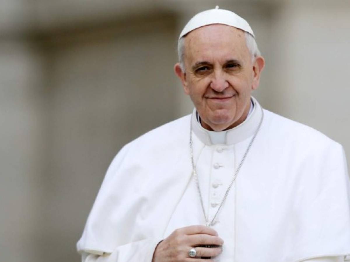 Francisco reclama rechazar 'mentalidad de castas'