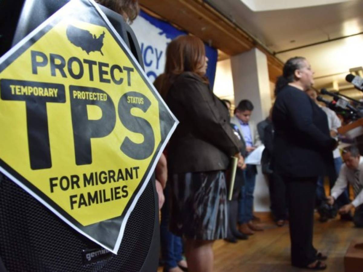Inmigrantes con TPS se aferran a no ser deportados