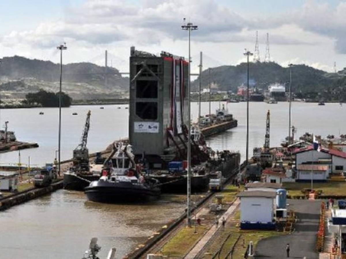 Canales de Suez y Panamá intercambiarán experiencias