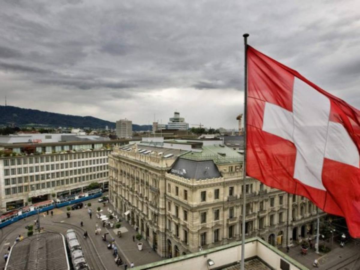 Suiza acaba con el secreto bancario y empieza a intercambiar información financiera