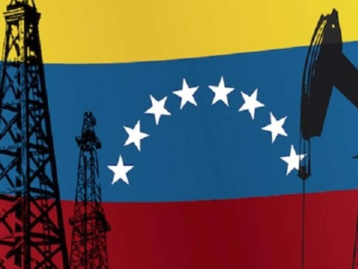 Las sanciones de Trump a Maduro dejan a EE.UU. sin petróleo venezolano para refinar
