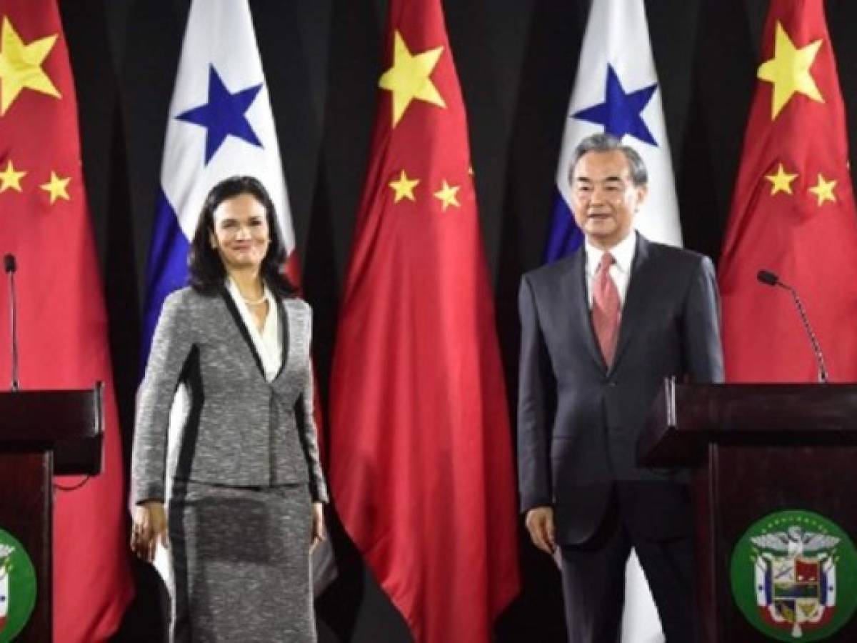 Panamá espera grandes inversiones chinas tras reunión de Xi y Varela